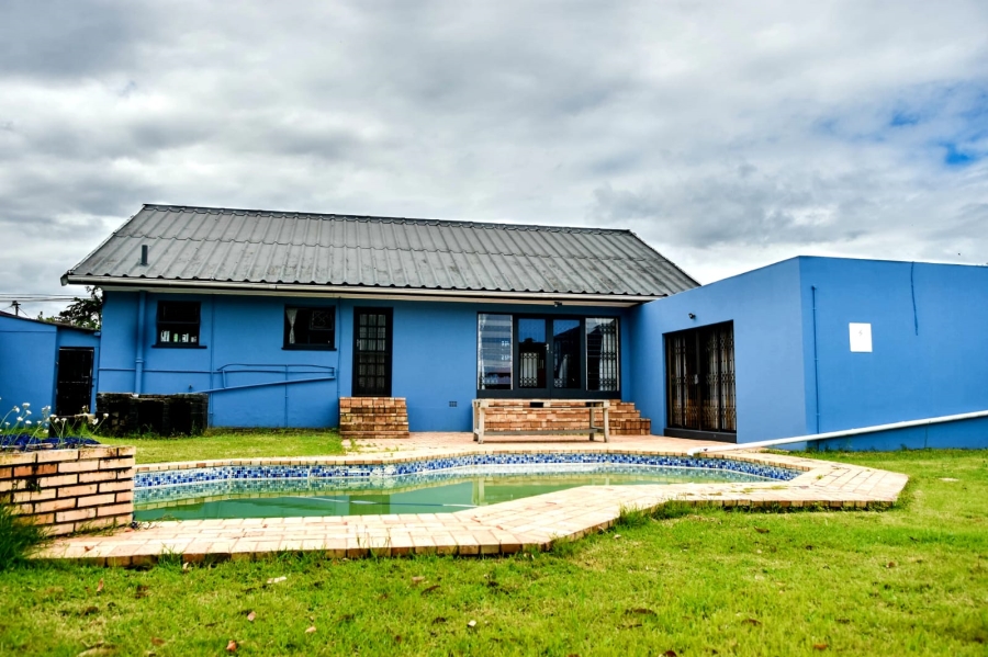4 Bedroom Property for Sale in Abbotsford Eastern Cape